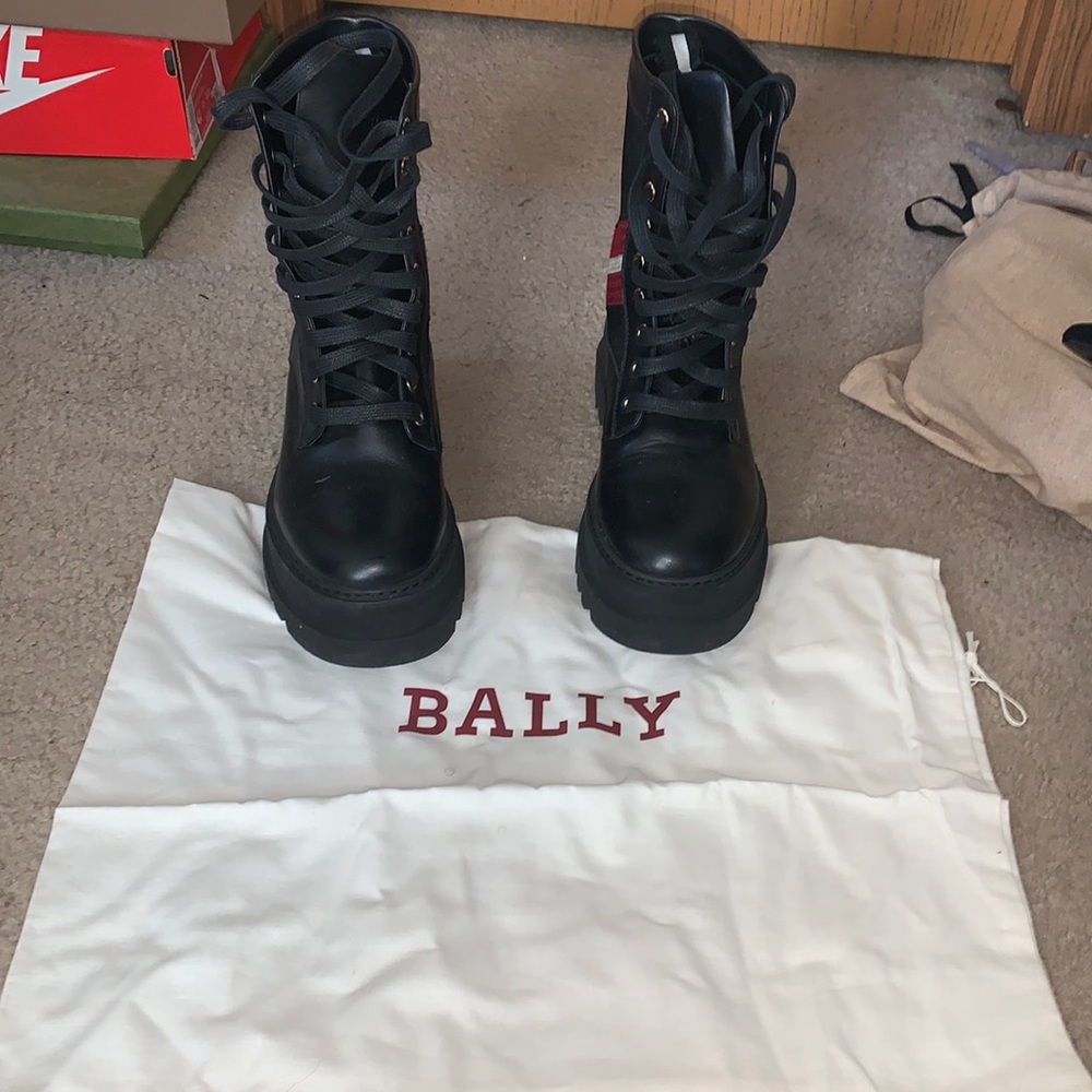 Bally boots